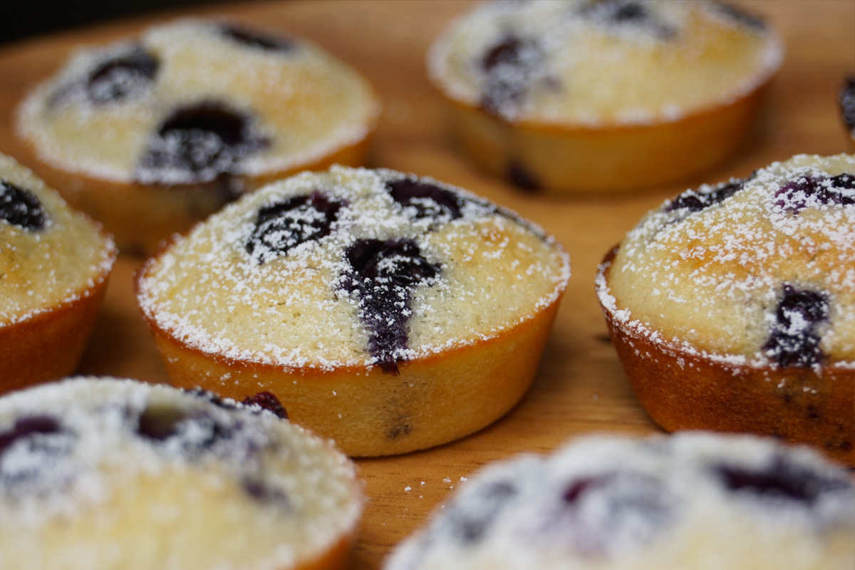 Recette facile des financiers aux myrtilles et zestes de citron