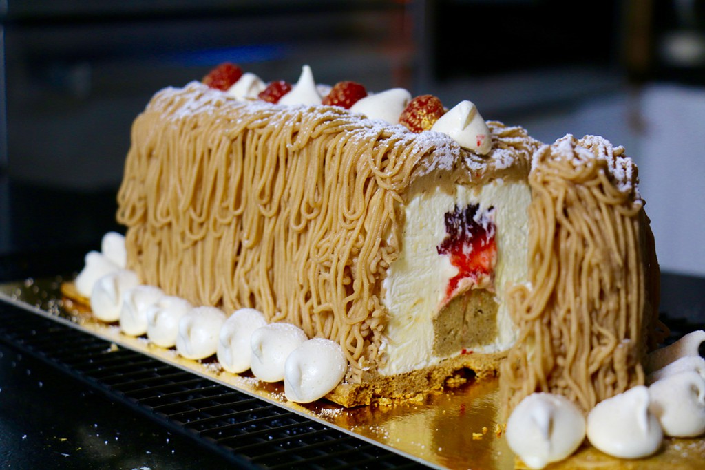 Bûche De Noël Aux Marrons Façon Mont Blanc 