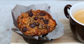 Muffins XXL au chocolat, banane et noisettes : recette healthy