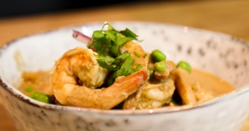 Recette indienne de Curry de crevettes rapide au lait de coco